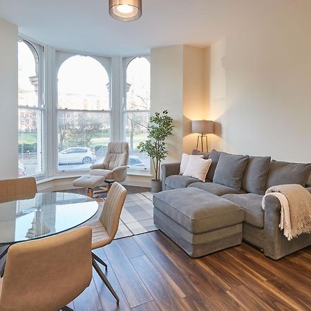 Host & Stay - South Cliff Apartment Скарбъро Екстериор снимка