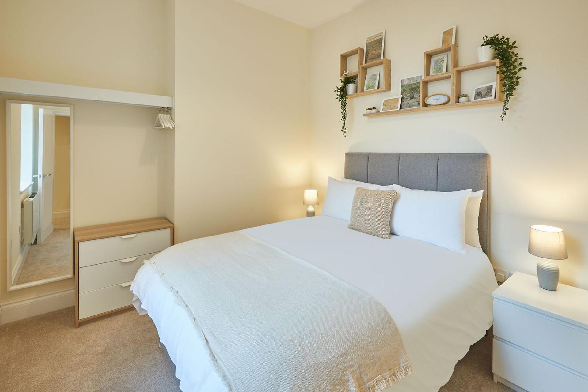 Host & Stay - South Cliff Apartment Скарбъро Екстериор снимка